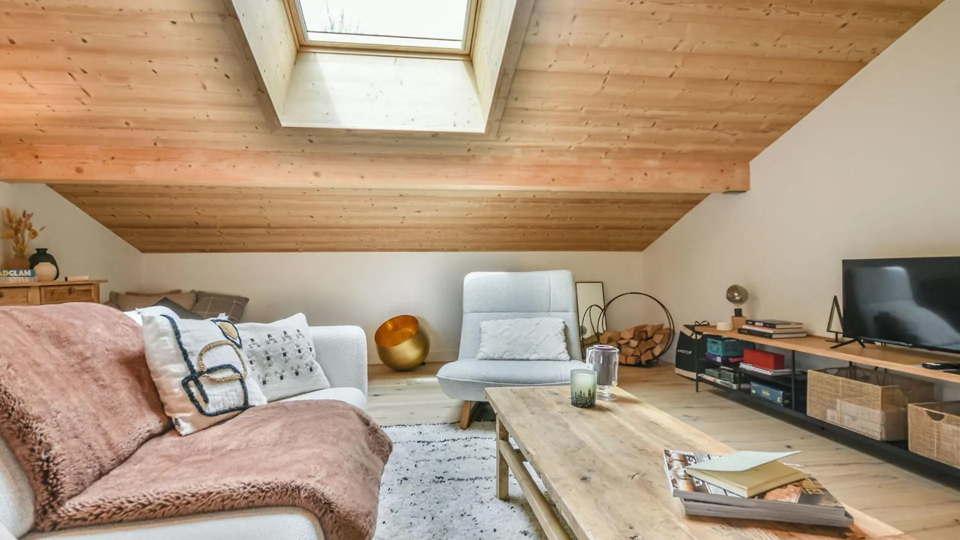 Appartement T3 Neuf Aux Gets - Pres Des Pistes, 2 Parkings + Box, Linge Inclus - Fr-1-685-71 Les Gets 0*,